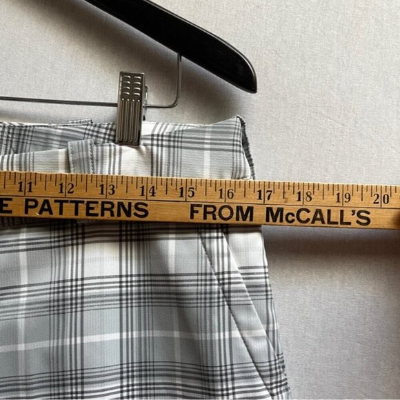 Nike Golf Tour Performance Dri Fit plaid pants Sz 8 - Picture 11 of 13